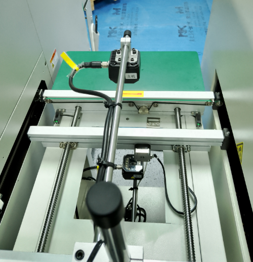 PCB電路板，接駁臺上方 下方組網讀碼，主從機掃碼.png